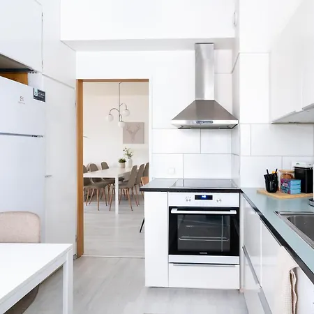 Apartment Design In Center With Free Parking
